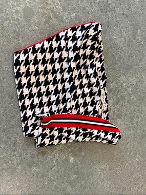 Better Be Black & White Houndstooth Tube Top with Red Trim